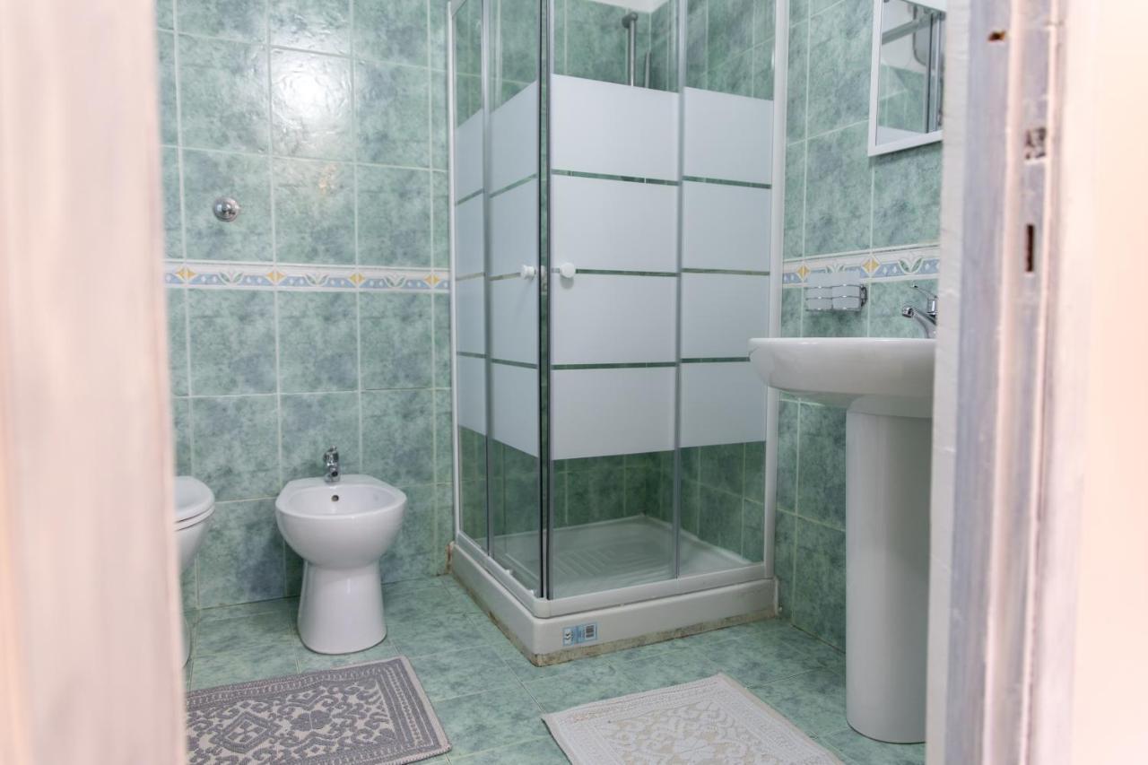 Suite Gli Ulivi Colonna Exterior photo